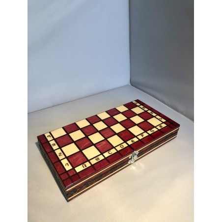 Echecs ROYAL CHERRY
fabrication en Charme 31CMX31CM