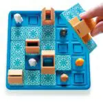 Chats tournent en rond Chats tournent en rond